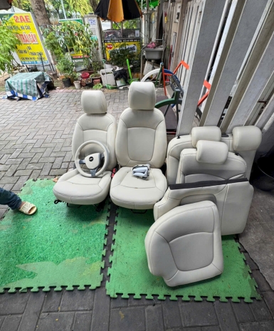 Dọn nội thất E Spark khách tỉnh chạy lên 