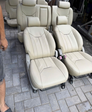 Inova lên ghế mới cho khách hàng